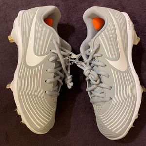 Nike NEW lunarlon softball cleats